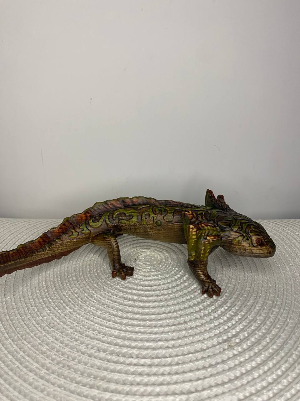 Axolotl figurine Amphibian figurine Wood carved axolotl Mexican art Colored axolotl Axolotl gift Mexican salamander Sea animal Animal statue