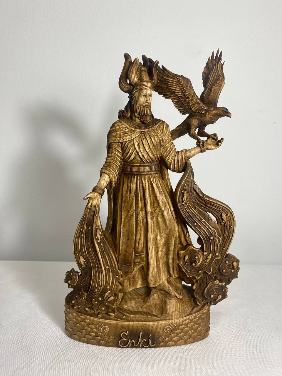 Enki Sumerian wooden statue Ancient aliens Babylon Enlil Wood carved