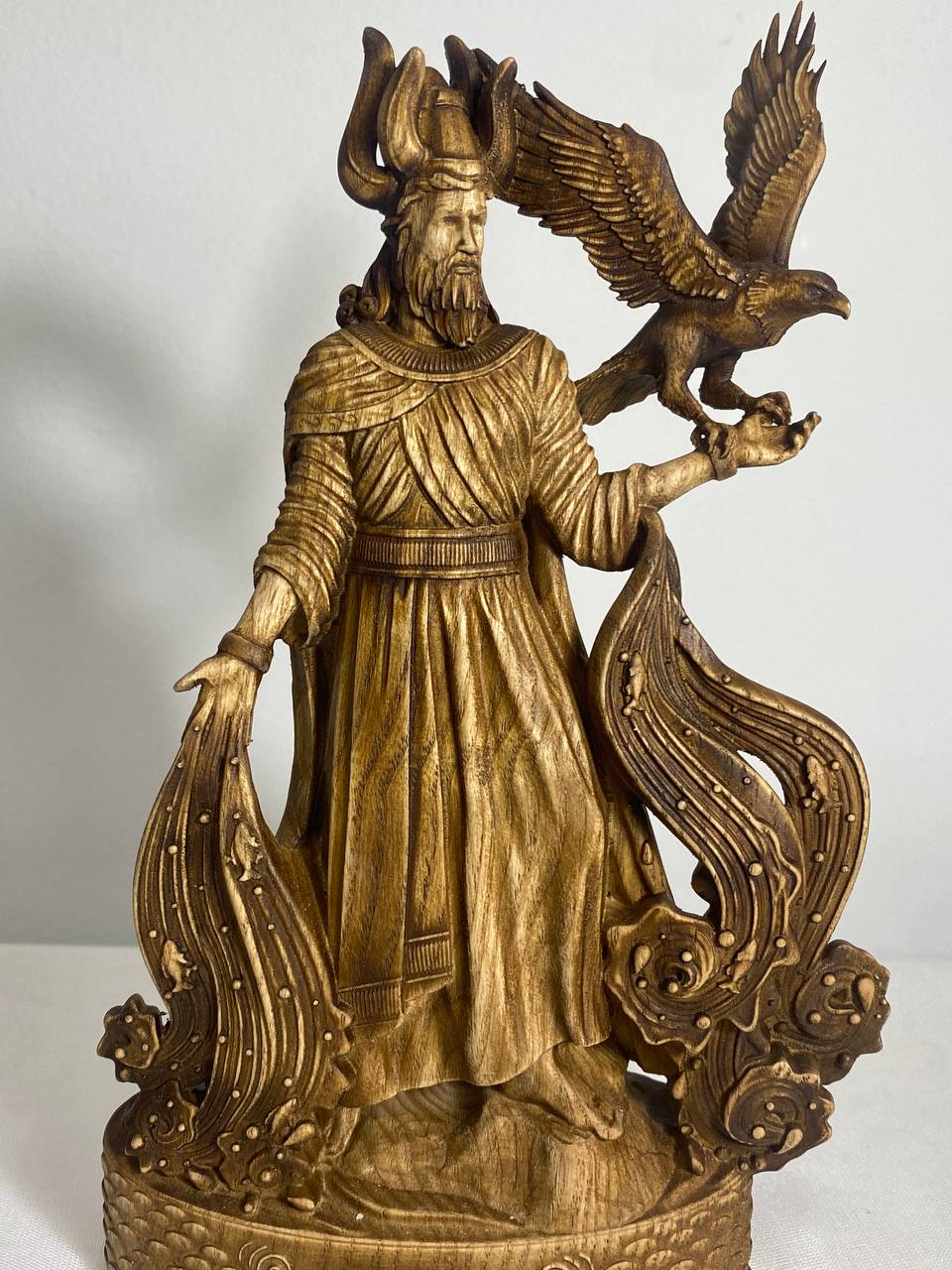 Enki Sumerian wooden statue Ancient aliens Babylon Enlil Wood carved