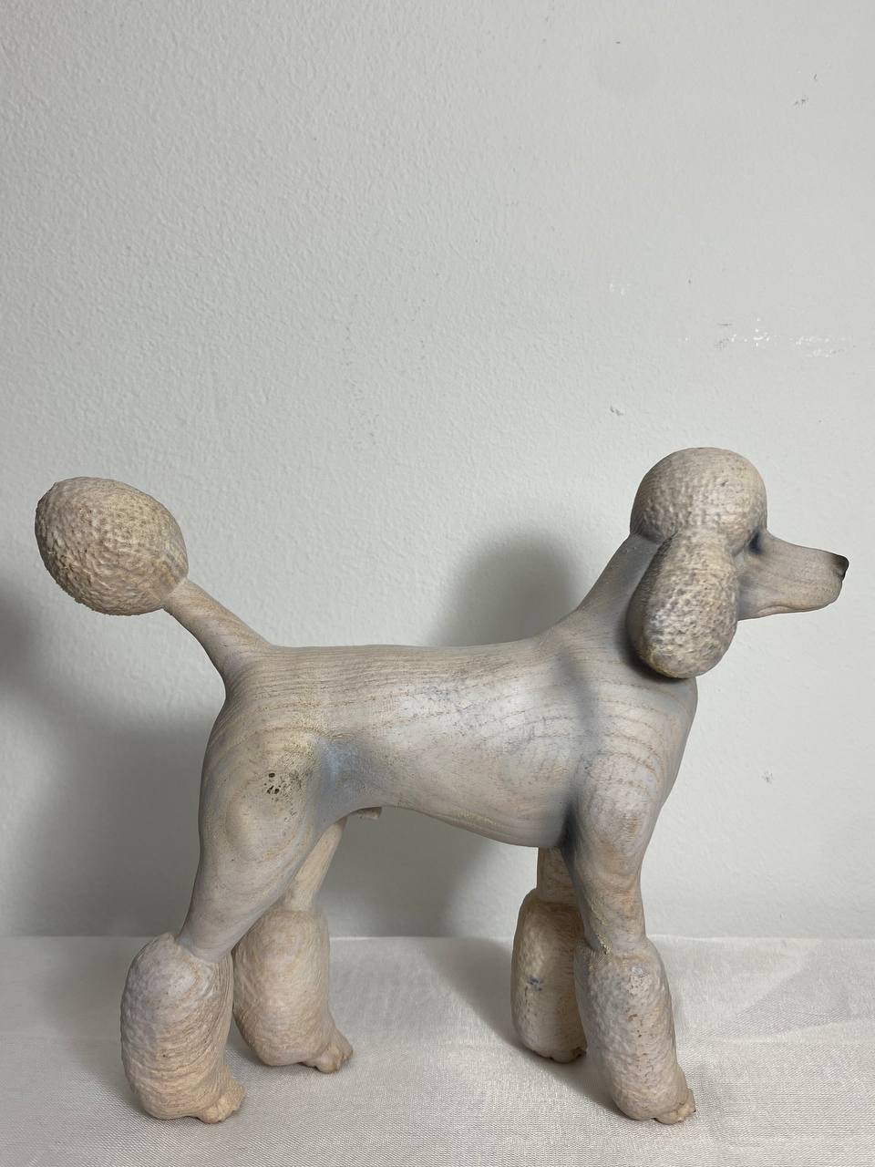 Poodle figurine Dog figurine Poodle statue Poodle gift Poodle sculpture Dog carving Poodle art Dogdécor Black poodle White poodle Dog statue