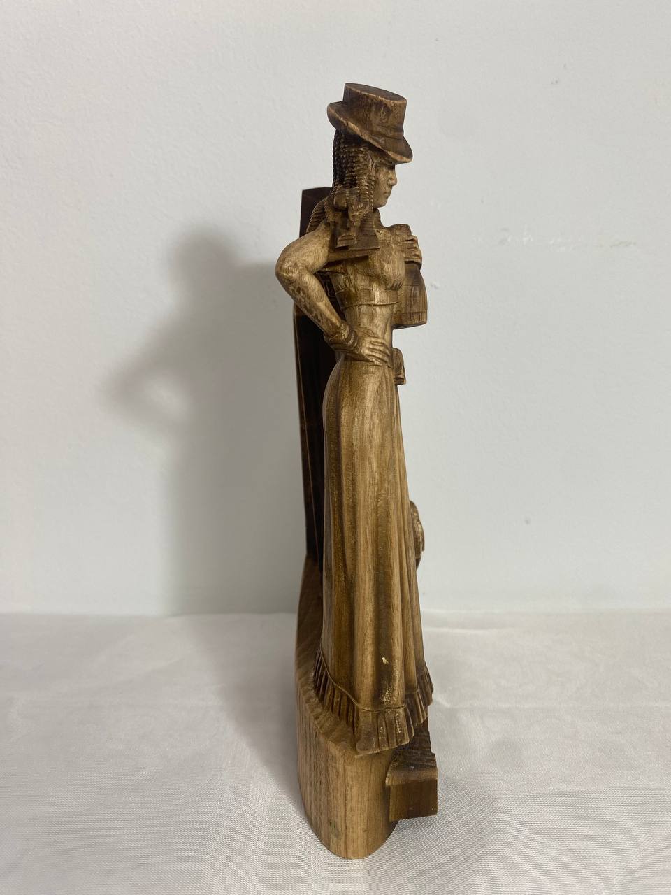 Maman Brigitte Haitian vodou Voodoo statue Voodoo altar Voodoo loa Veve Voodoo sigil Voodoo goddess Voodoo décor Witchcraft Gothic statue
