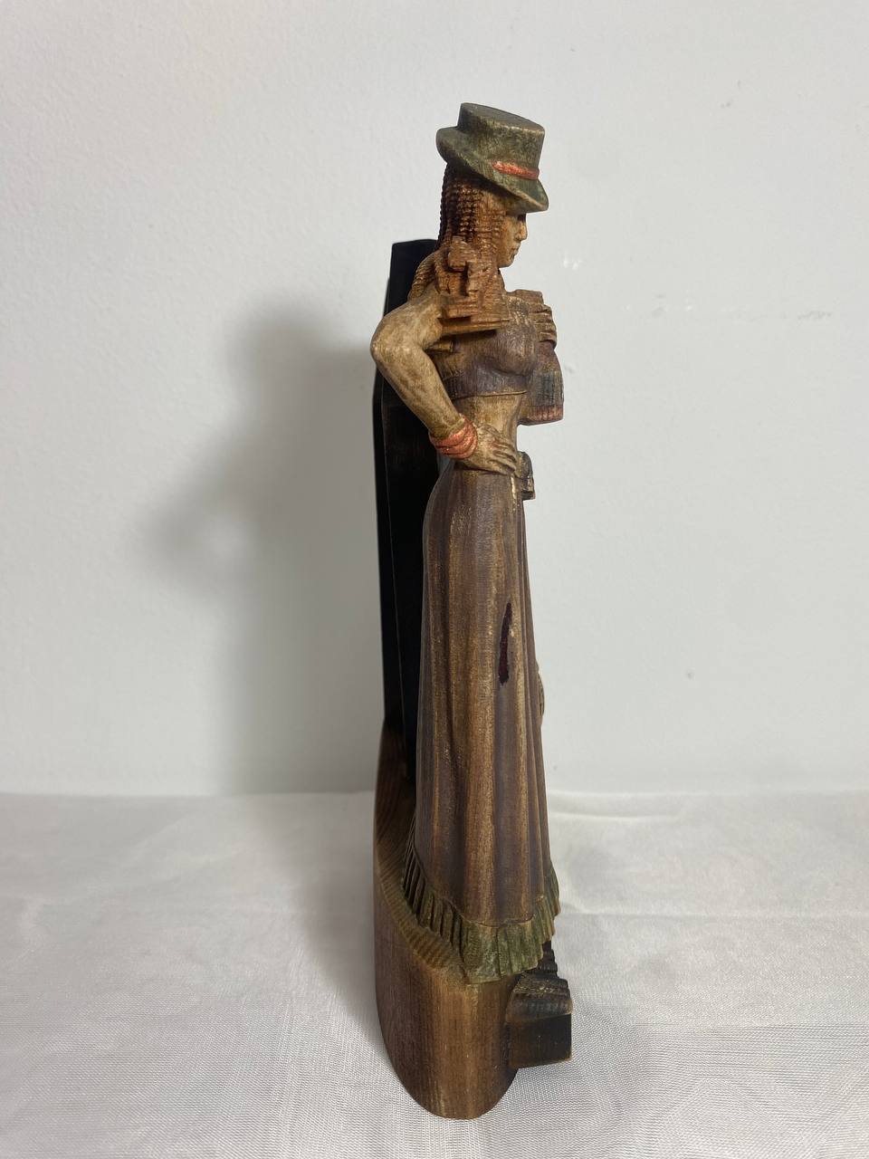 Maman Brigitte Haitian vodou Voodoo statue Voodoo altar Voodoo loa Veve Voodoo sigil Voodoo goddess Voodoo décor Witchcraft Gothic statue