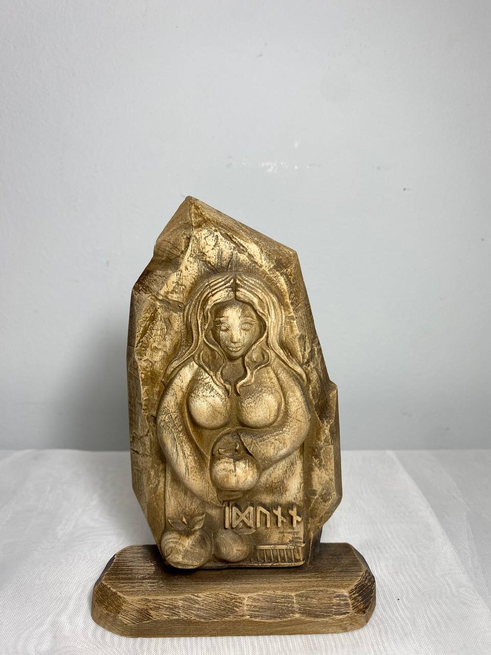 Idunn Pagan goddess statue Mini altar kit Wooden statue