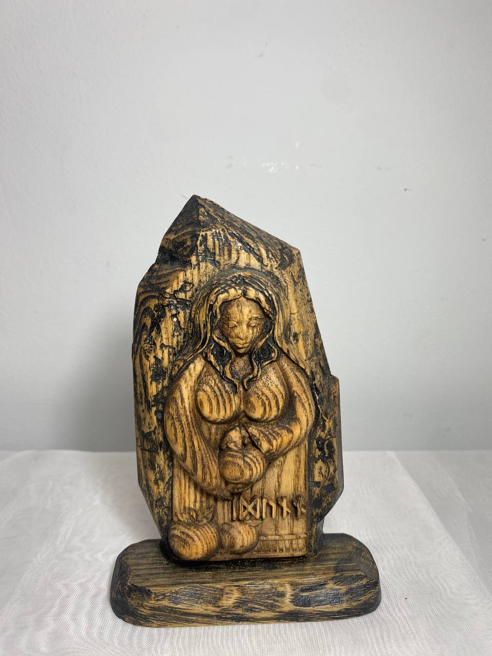 Idunn Pagan goddess statue Mini altar kit Wooden statue