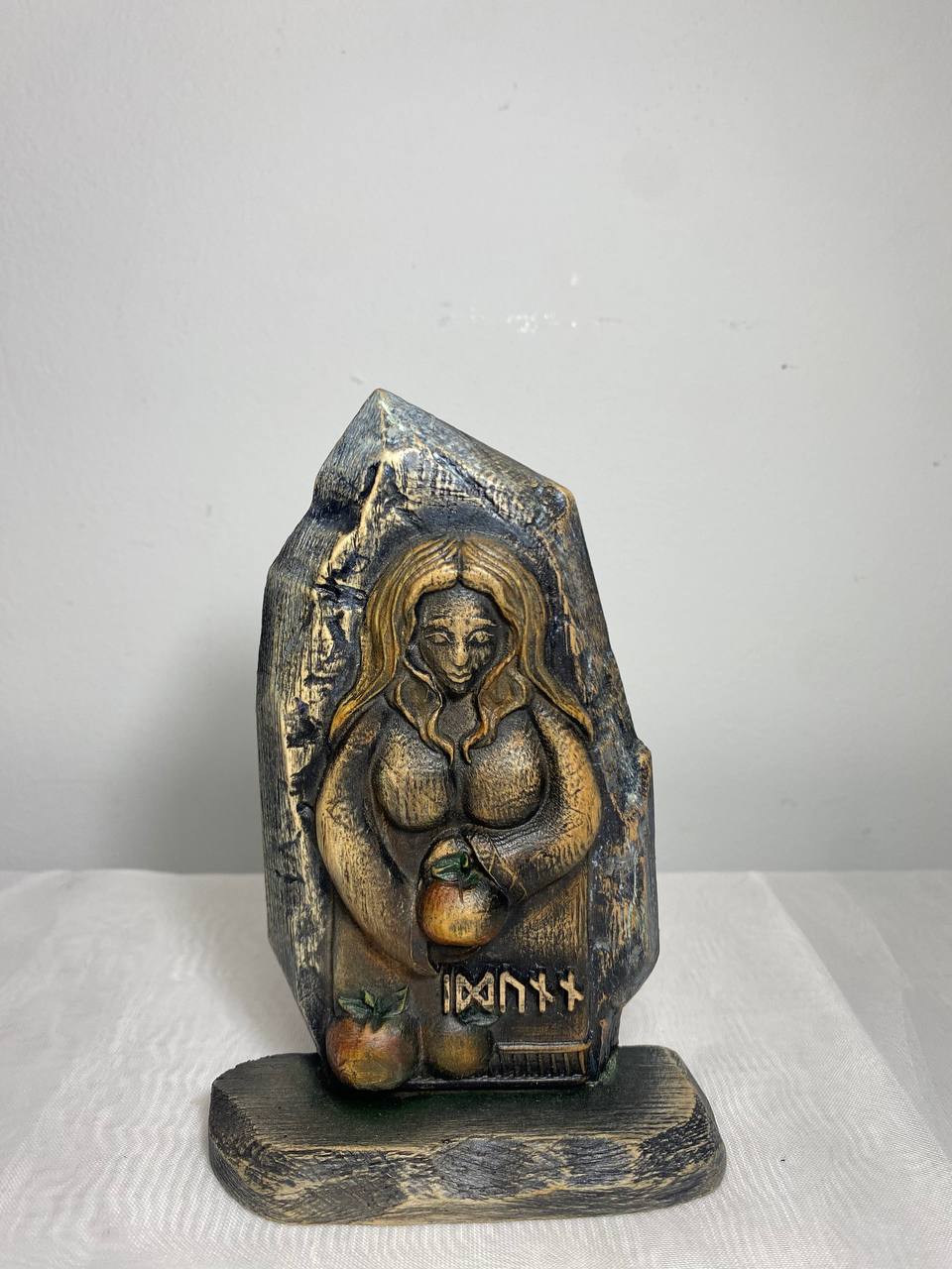 Idunn Pagan goddess statue Mini altar kit Wooden statue