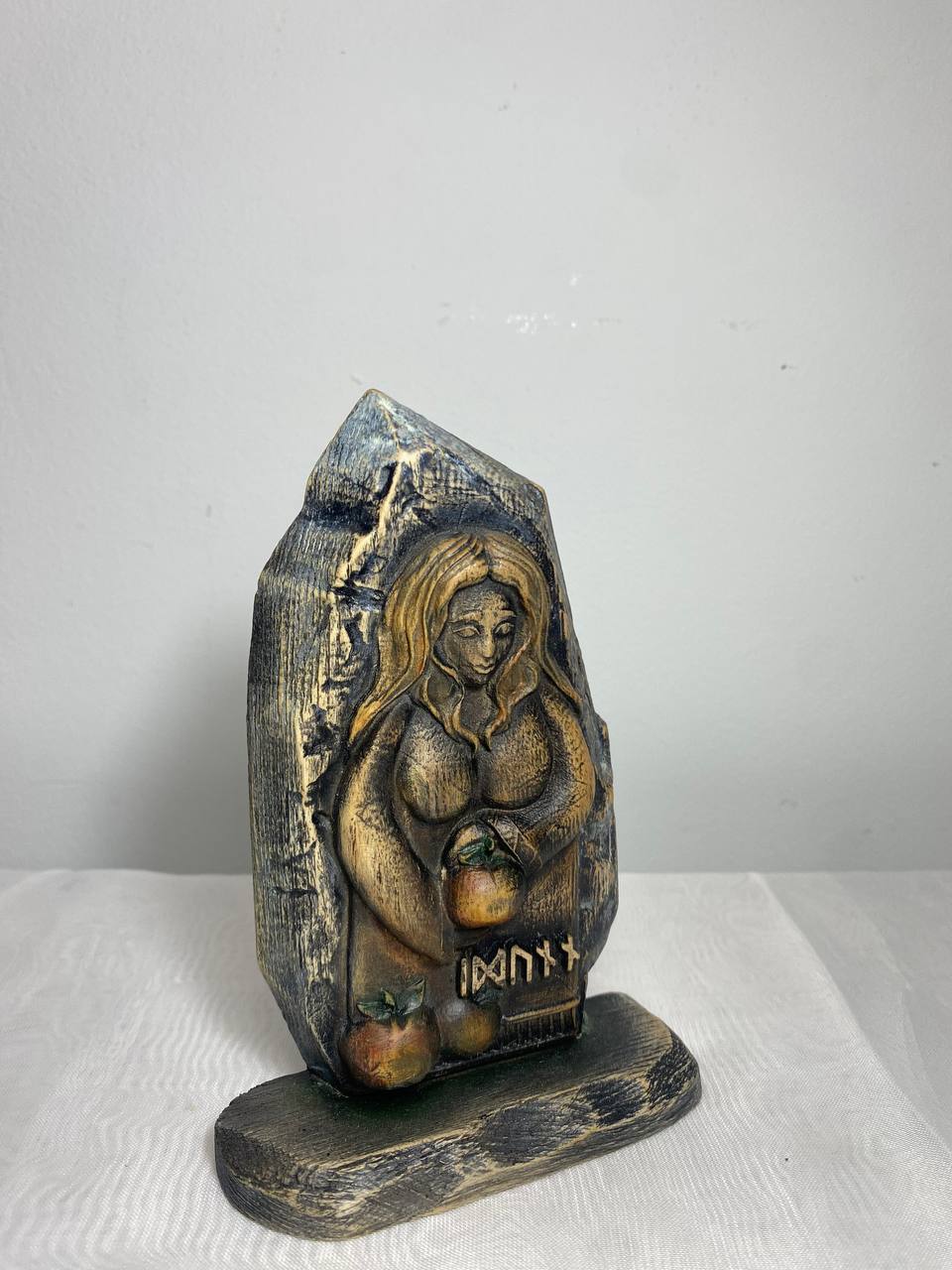 Idunn Pagan goddess statue Mini altar kit Wooden statue