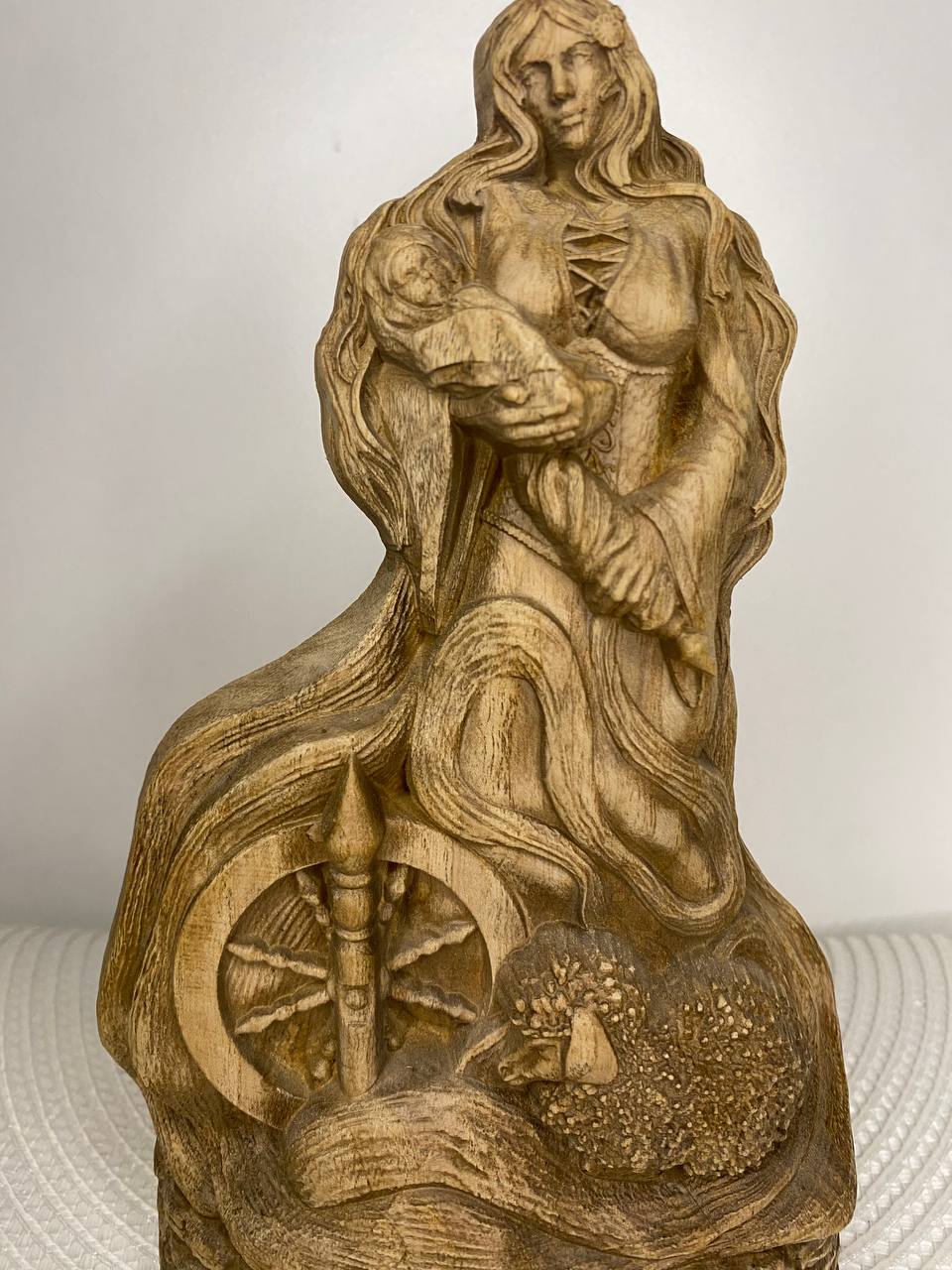 Frigg Goddess statue Wood carving Norse Carving altar