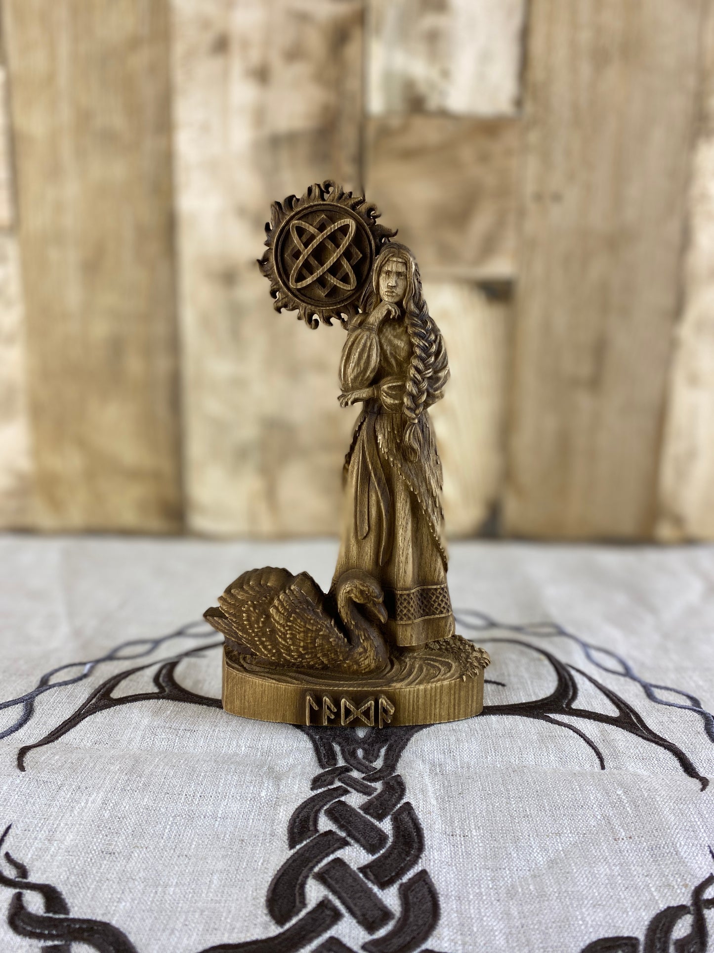 Lada statue Lada Lada goddess Goddess statue Slavic statue Slavic gods Slavic mythology Slavic deities Wood carving Wood sculpture Pagan art