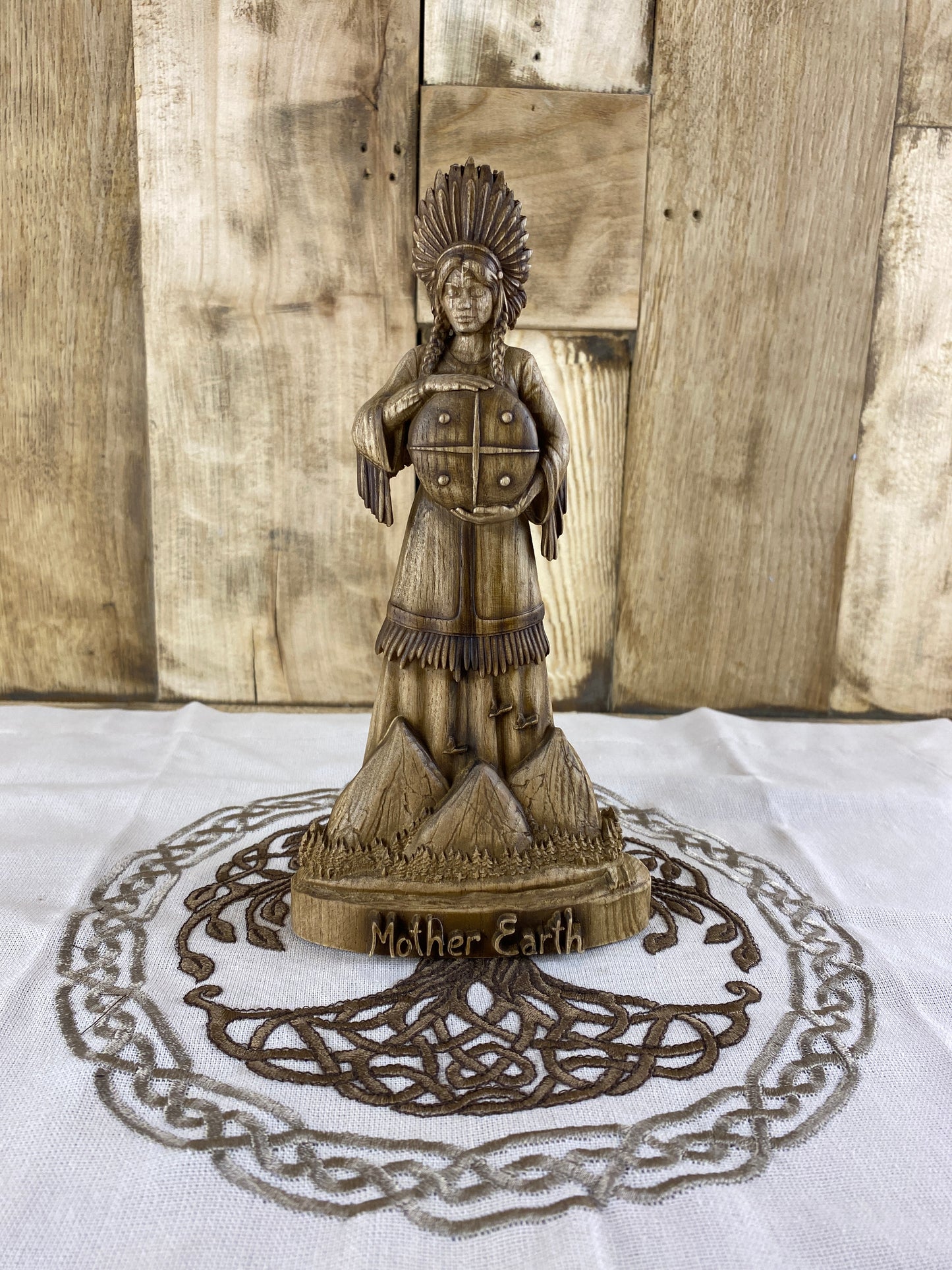 Mother earth statue Goddess statue Mother earth Earth goddess Goddess figurine Fertility goddess Wood carving Altar goddess Wiccan Pagan