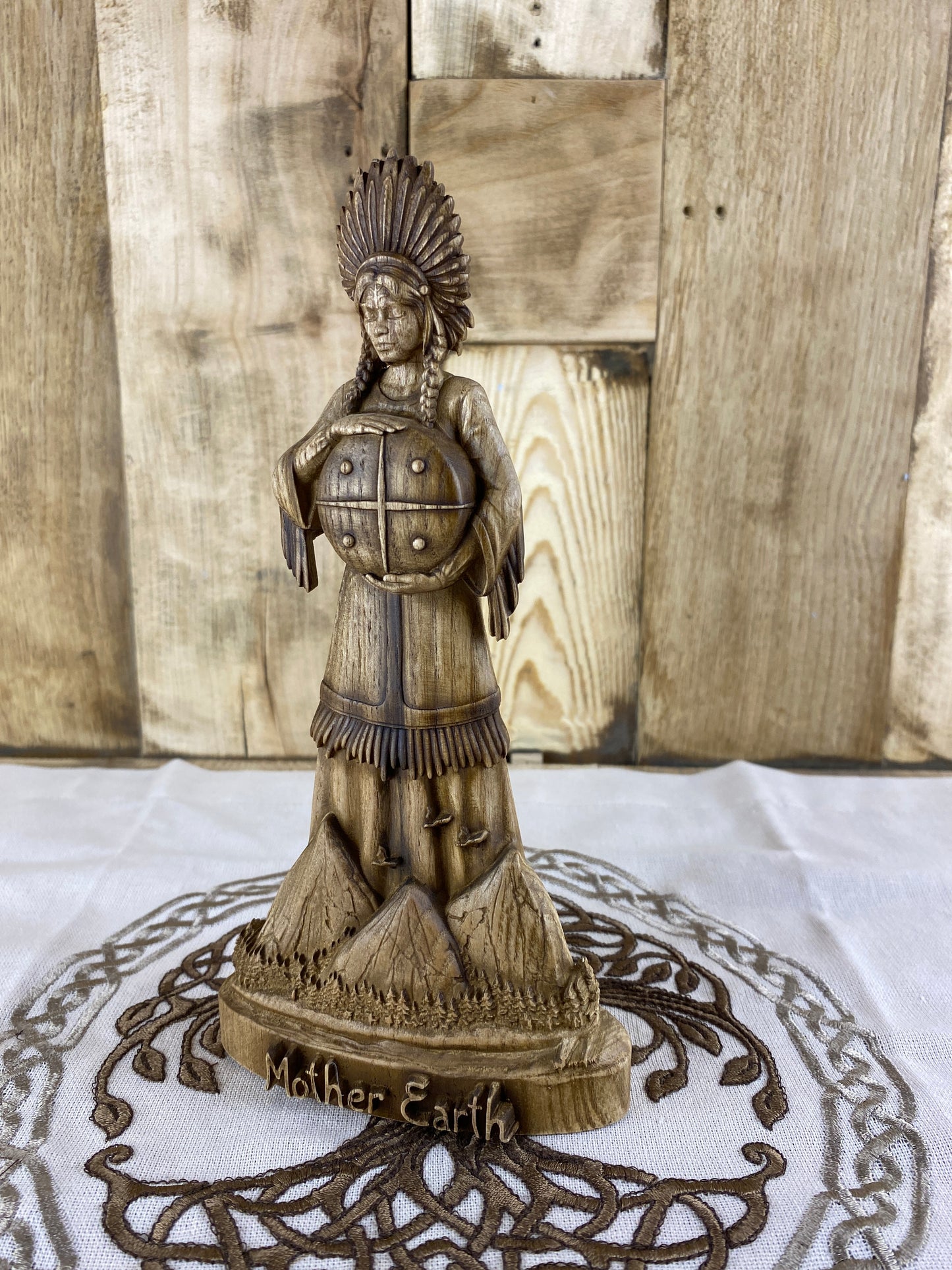 Mother earth statue Goddess statue Mother earth Earth goddess Goddess figurine Fertility goddess Wood carving Altar goddess Wiccan Pagan
