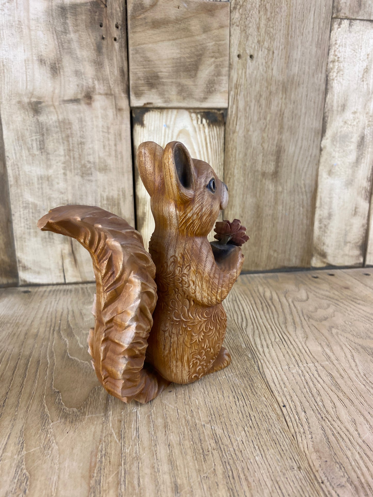 Squirrel Squirrel statue Squirrel animal Forest animal Peanut squirrel Animal statue Animal Home decor Home decoration Wood carving Wood art
