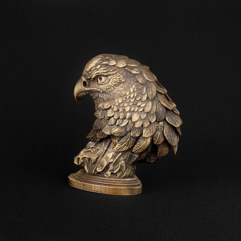 Maori Eagle: Intricate Wooden Figurine of Power and Culture – Art ...