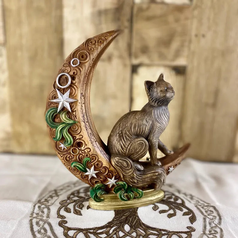 Cat statue Moon cat Luna Cat Cat totem Cat figurine Cat decor Wooden cat Cat gift Cat carving Hand carved cat Cat art Animal totem