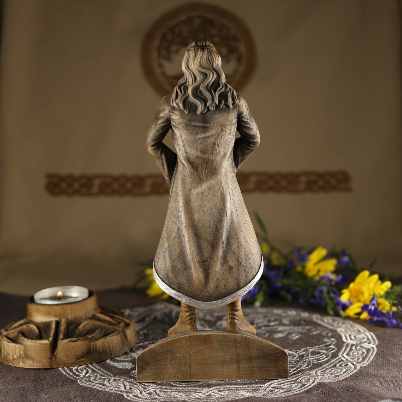 The Eco-Friendly Norse Statue Dellingr Crafted