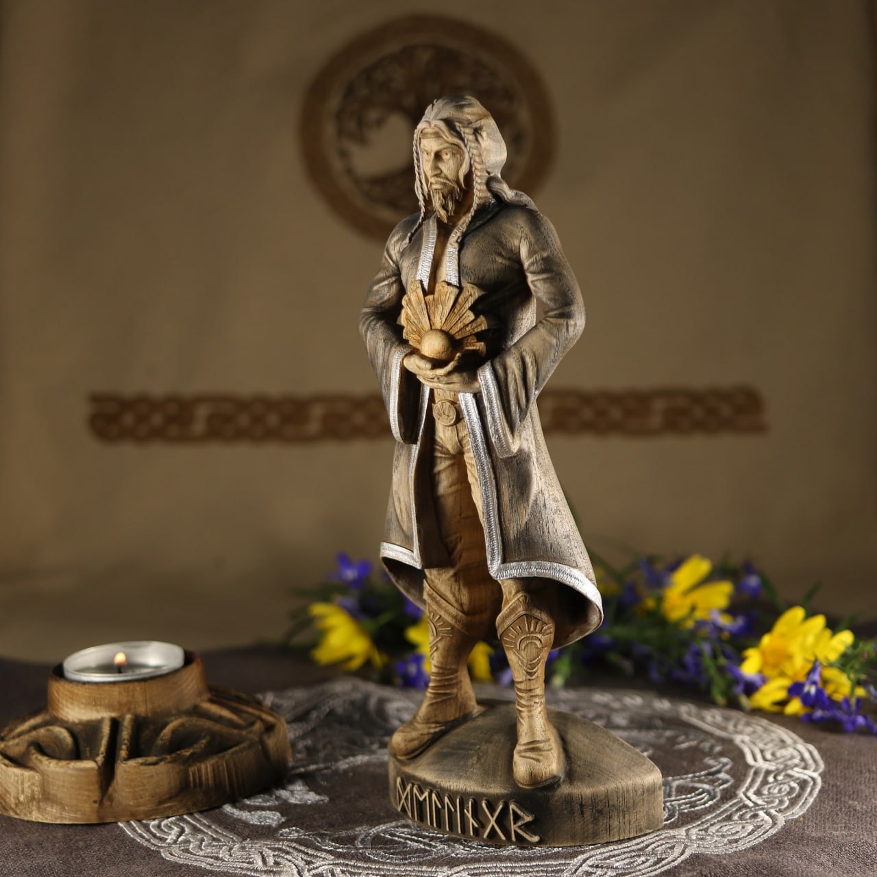 The Eco-Friendly Norse Statue Dellingr Crafted