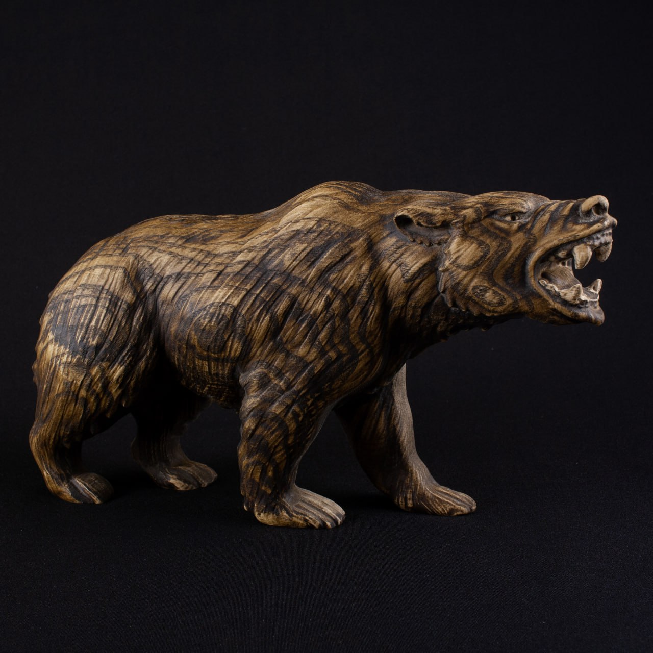 Wild Majesty: The Wooden Grizzly Bear Sculpture