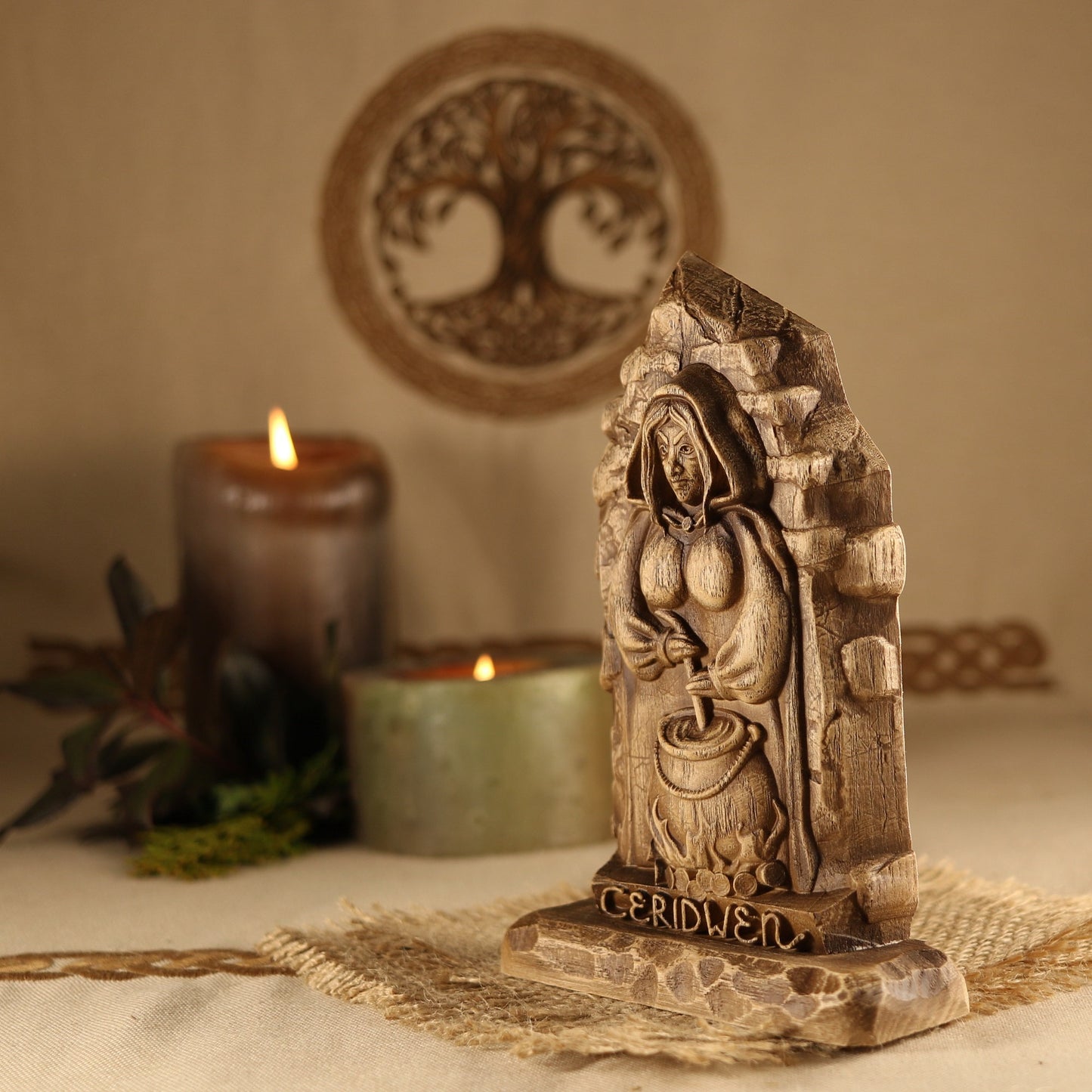 Cerridwen, Welsh goddess, Wooden mini statue