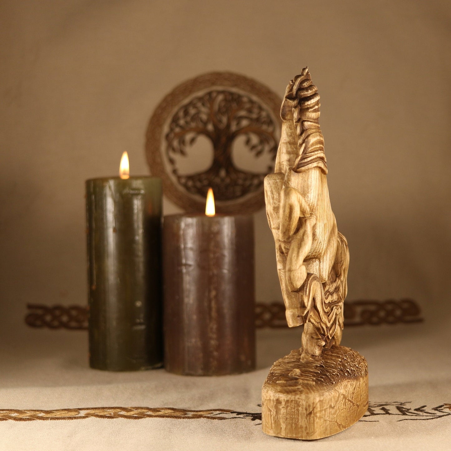 Odin's Horse Sleipnir Statue - Wooden Norse Decorations