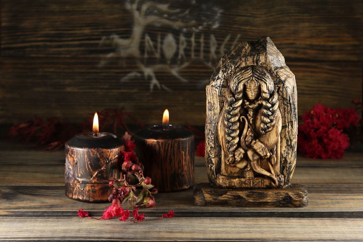 Skadi Mini statue Wood figurines Norse pagan goddess