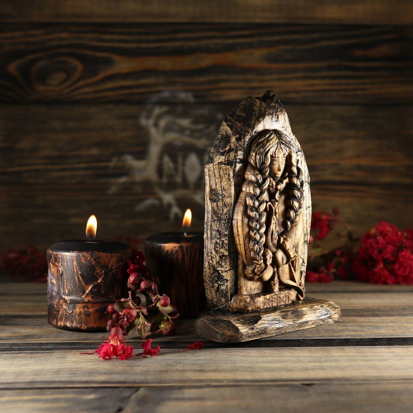 Skadi Mini statue Wood figurines Norse pagan goddess