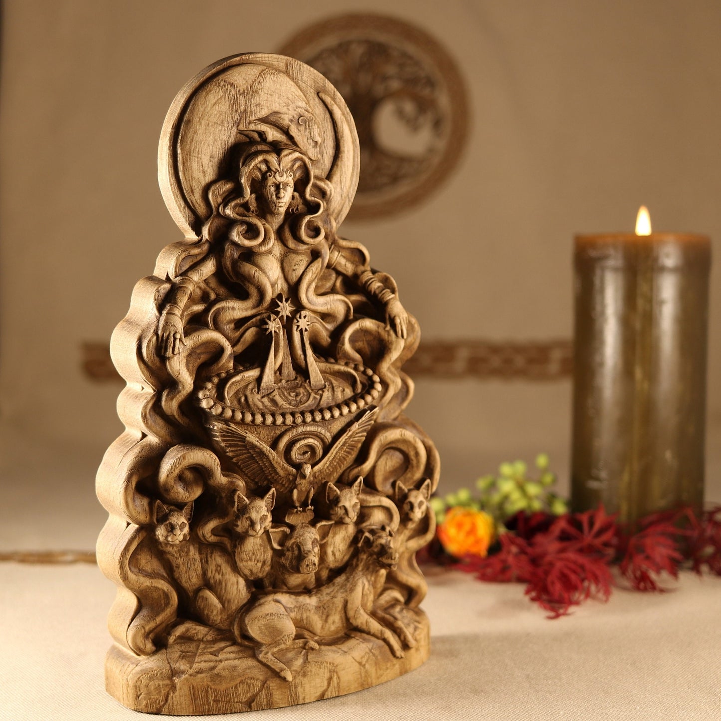 Cerridwen, Welsh goddess, Wooden statue