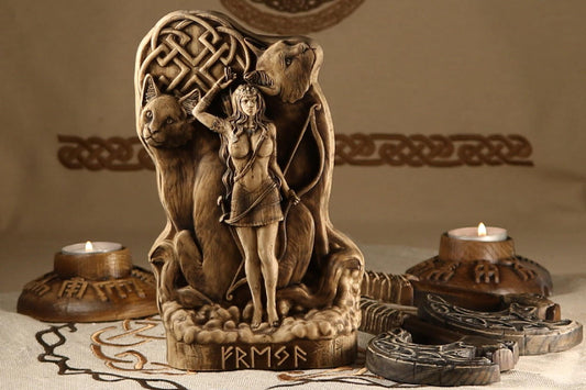 Wood Carving Freya Statue - Wooden Norse Mythology Decor