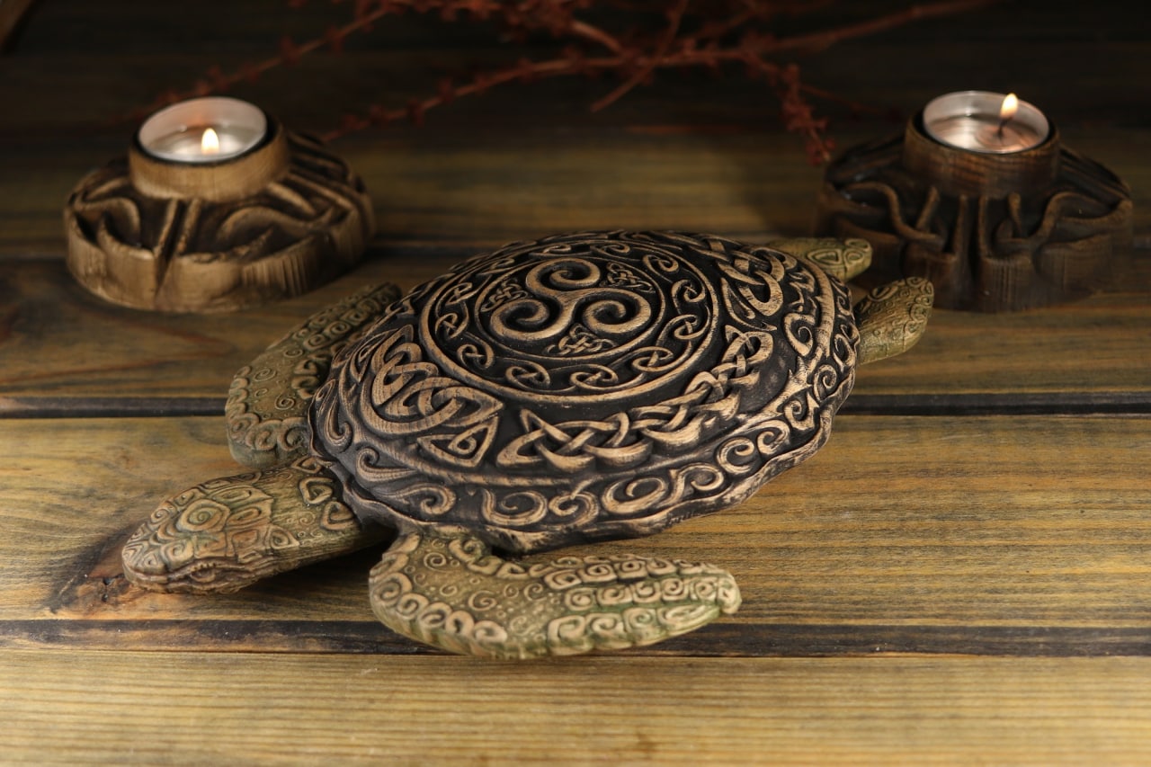 Turtle, Celtic turtle, wooden statue, animal statue