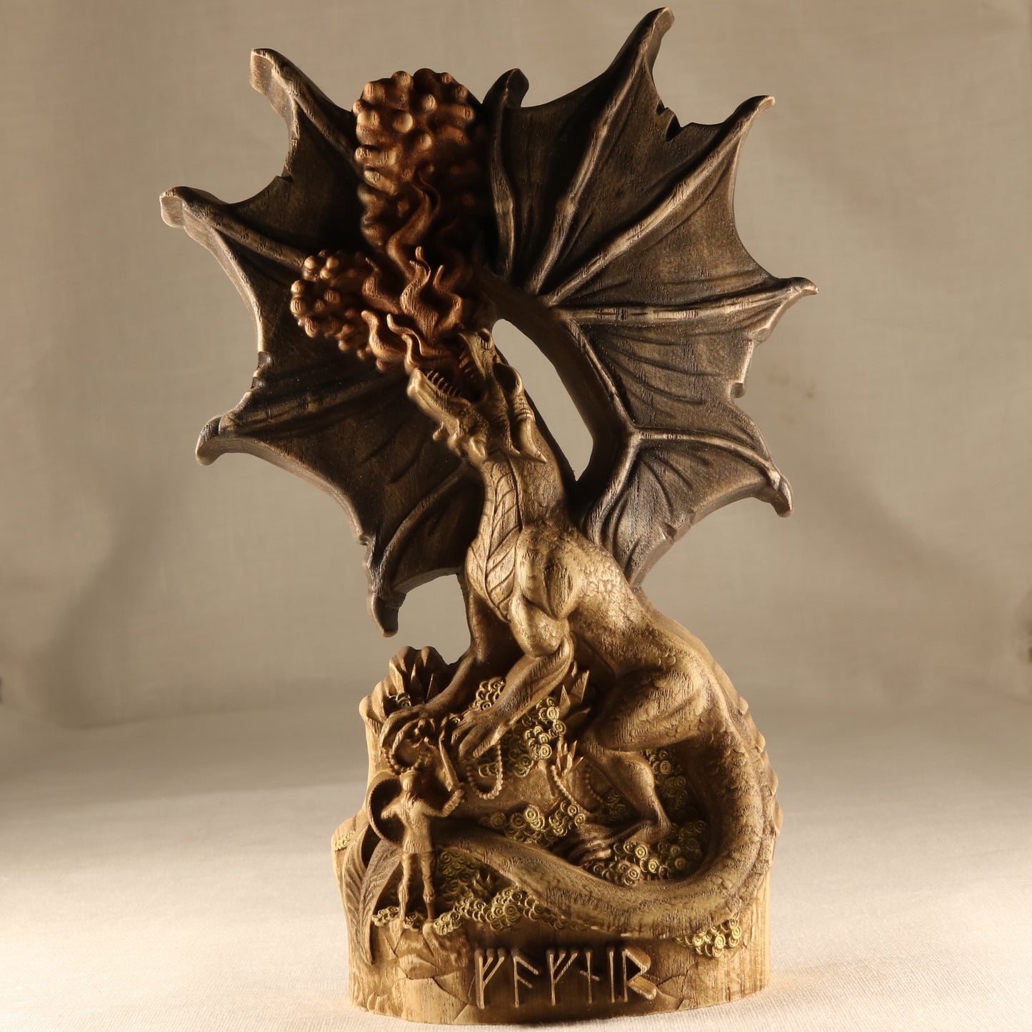 Fafnir Viking dragon, Norse pagan gods, Wooden wood carving