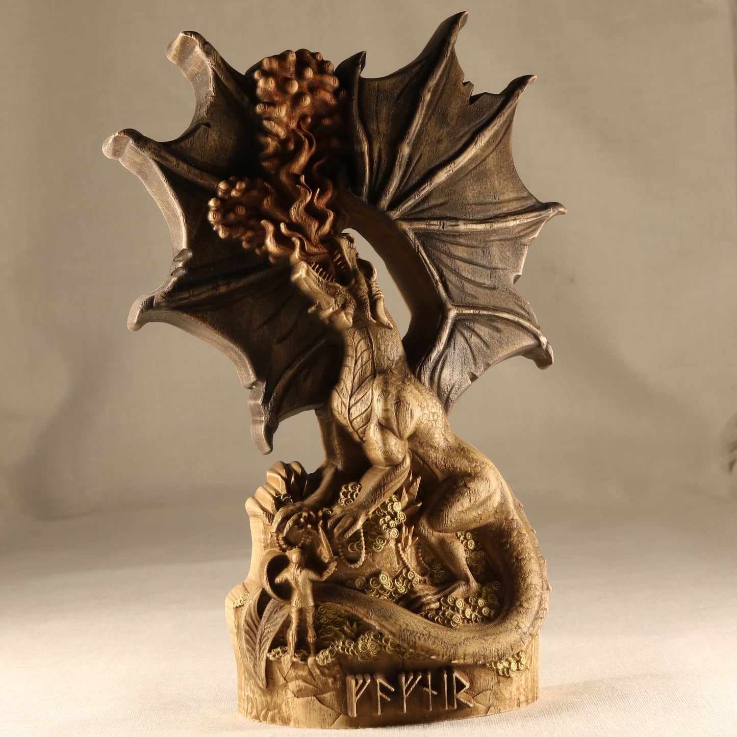 Fafnir Viking dragon, Norse pagan gods, Wooden wood carving