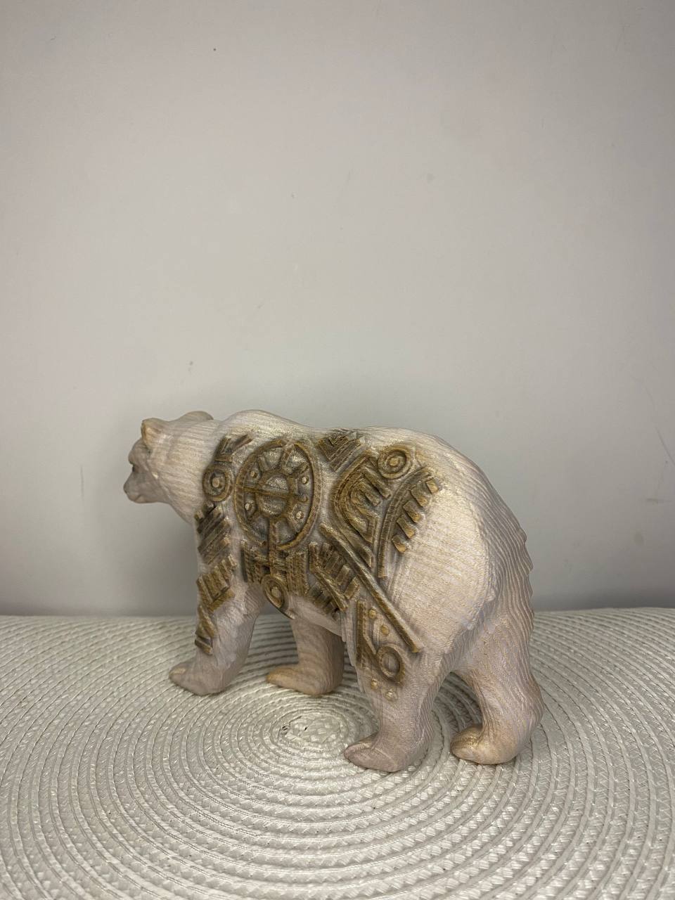 Inuit polar bear Inuit Inuit art Inuit carving Inuit sculpture Polar bear Bear Wood figurine Home decor Wood statue Wood carving Decorstatue