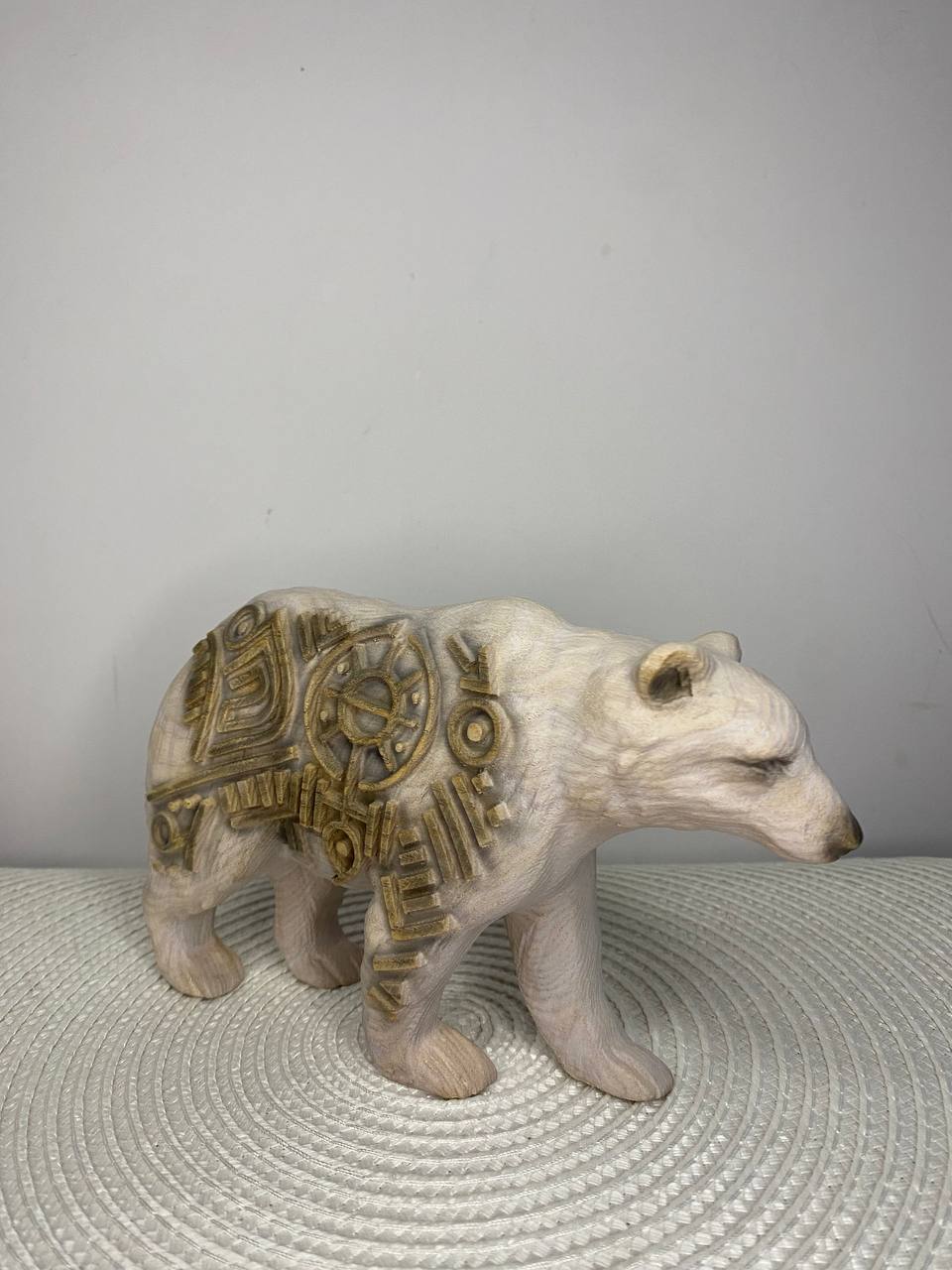 Inuit polar bear Inuit Inuit art Inuit carving Inuit sculpture Polar bear Bear Wood figurine Home decor Wood statue Wood carving Decorstatue