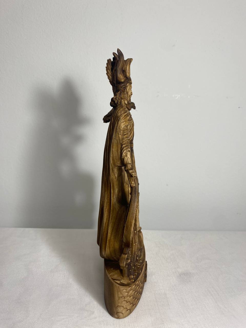 Enki Sumerian wooden statue Ancient aliens Babylon Enlil  Wood carved