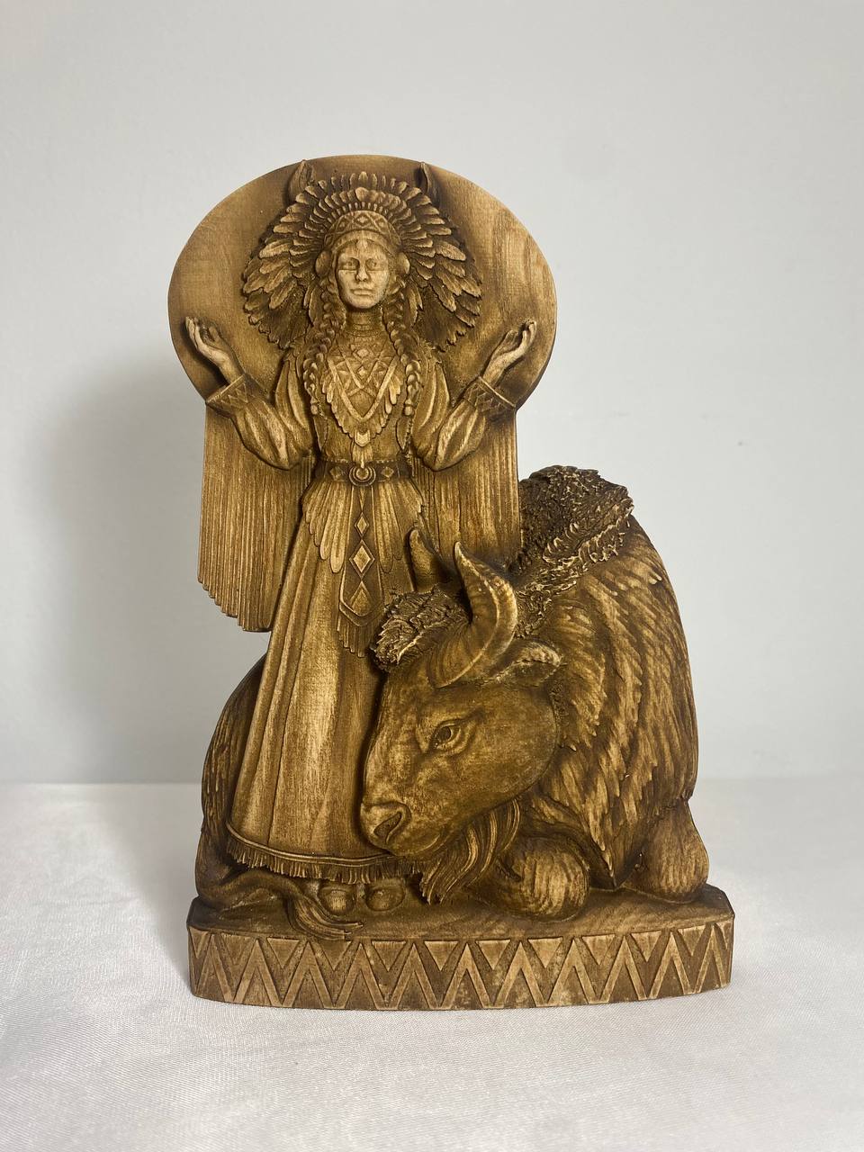 White buffalo maiden White buffalo statue White buffalo women Native american statue Buffalo women art Wood carved bison Buffalo wood décor