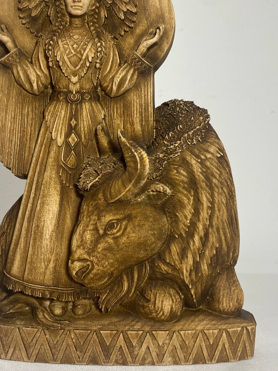 White buffalo maiden White buffalo statue White buffalo women Native american statue Buffalo women art Wood carved bison Buffalo wood décor