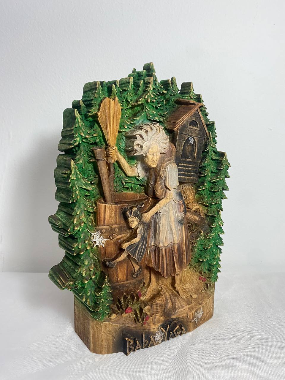 Baba Yaga Figura de Baba Yaga Estatua pagana Figura de bruja Estatua de bruja Altar pagano Estatua de bruja Brujería Arte pagano Wicca Decoración pagana Bruja