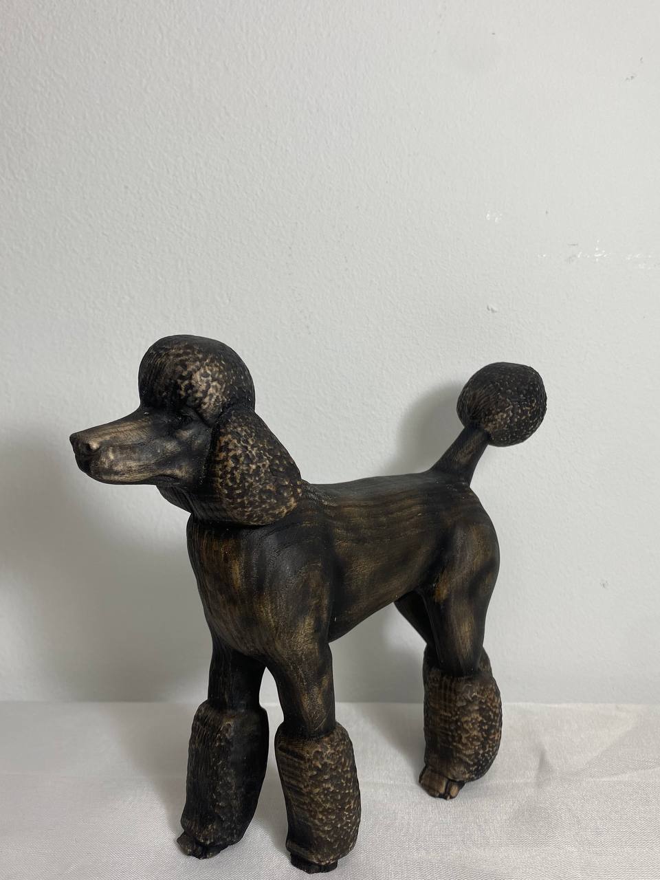 Poodle figurine Dog figurine Poodle statue Poodle gift Poodle sculpture Dog carving Poodle art Dogdécor Black poodle White poodle Dog statue