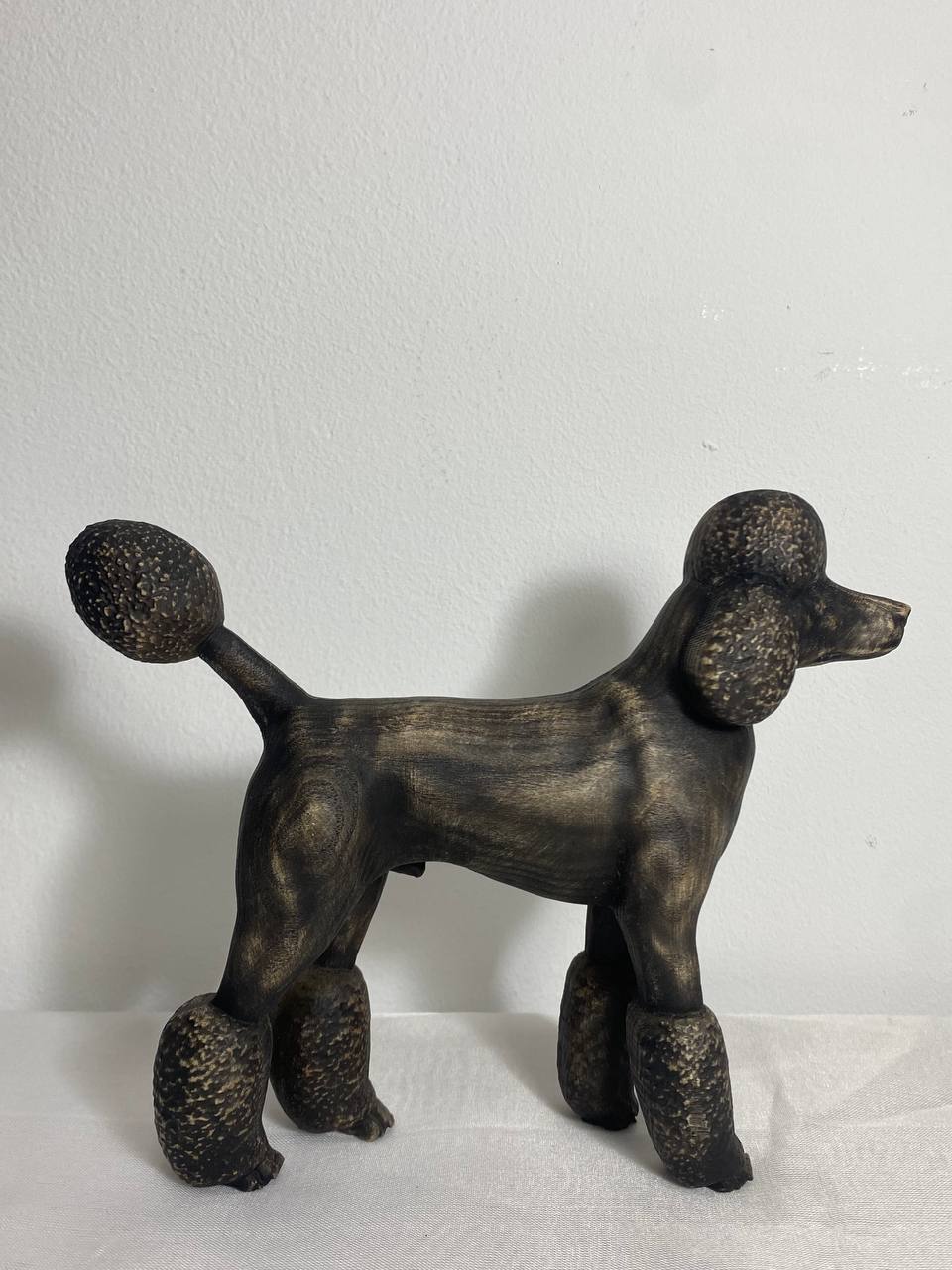 Poodle figurine Dog figurine Poodle statue Poodle gift Poodle sculpture Dog carving Poodle art Dogdécor Black poodle White poodle Dog statue