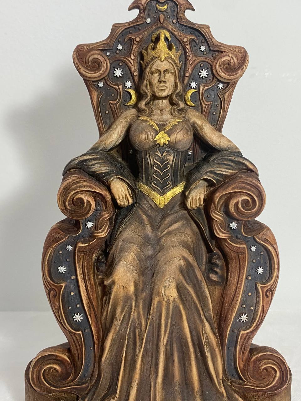 Celtic gods Goddess statue Goddess of sovereignty Celtic mythology Celtic goddess