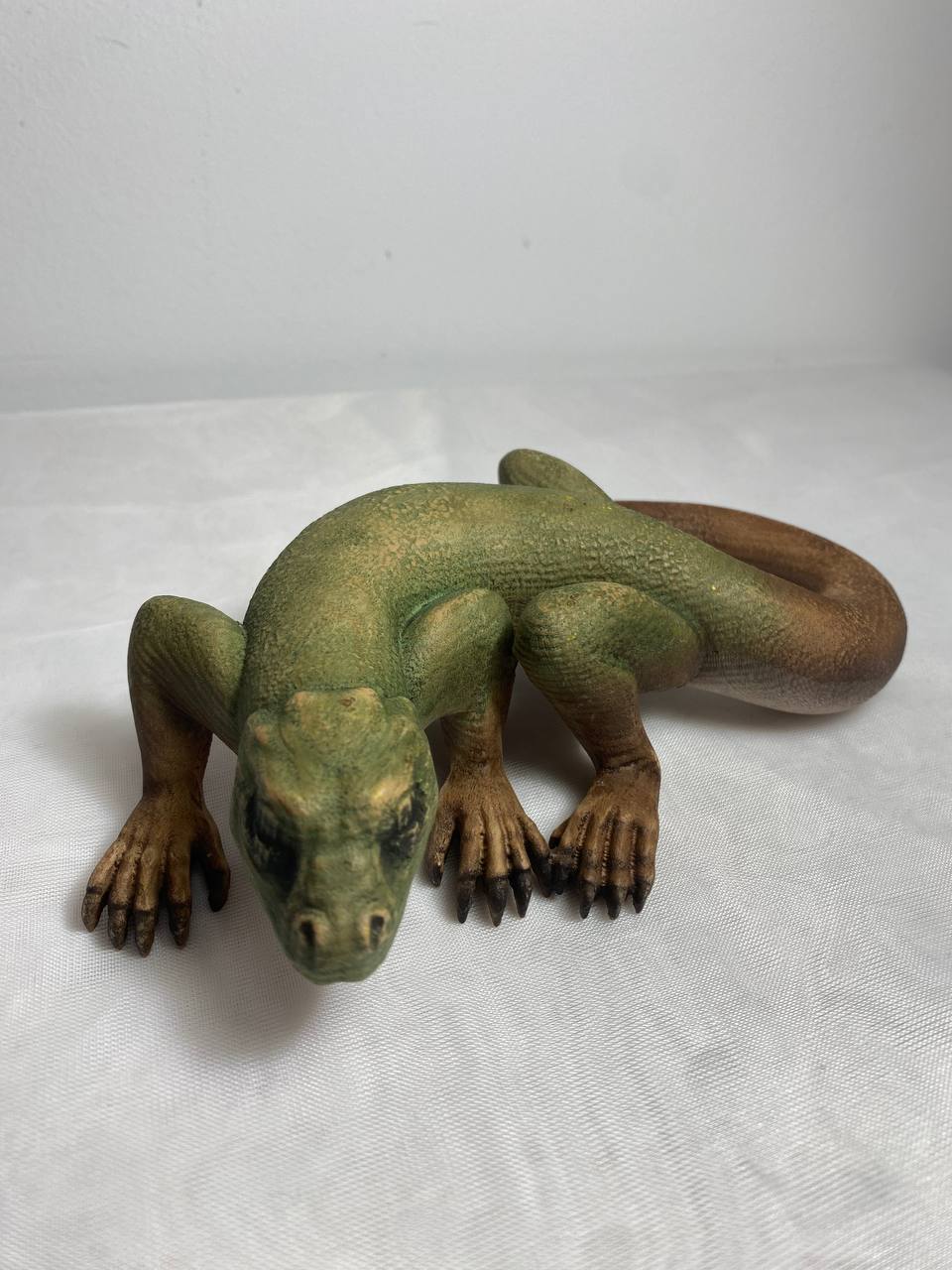 Lizard figurine Lizard gift Gecko figurine Wooden lizard Lizard dragon Gecko Lizard wooden art Terrarium décor Wooden gecko Lizard reptile