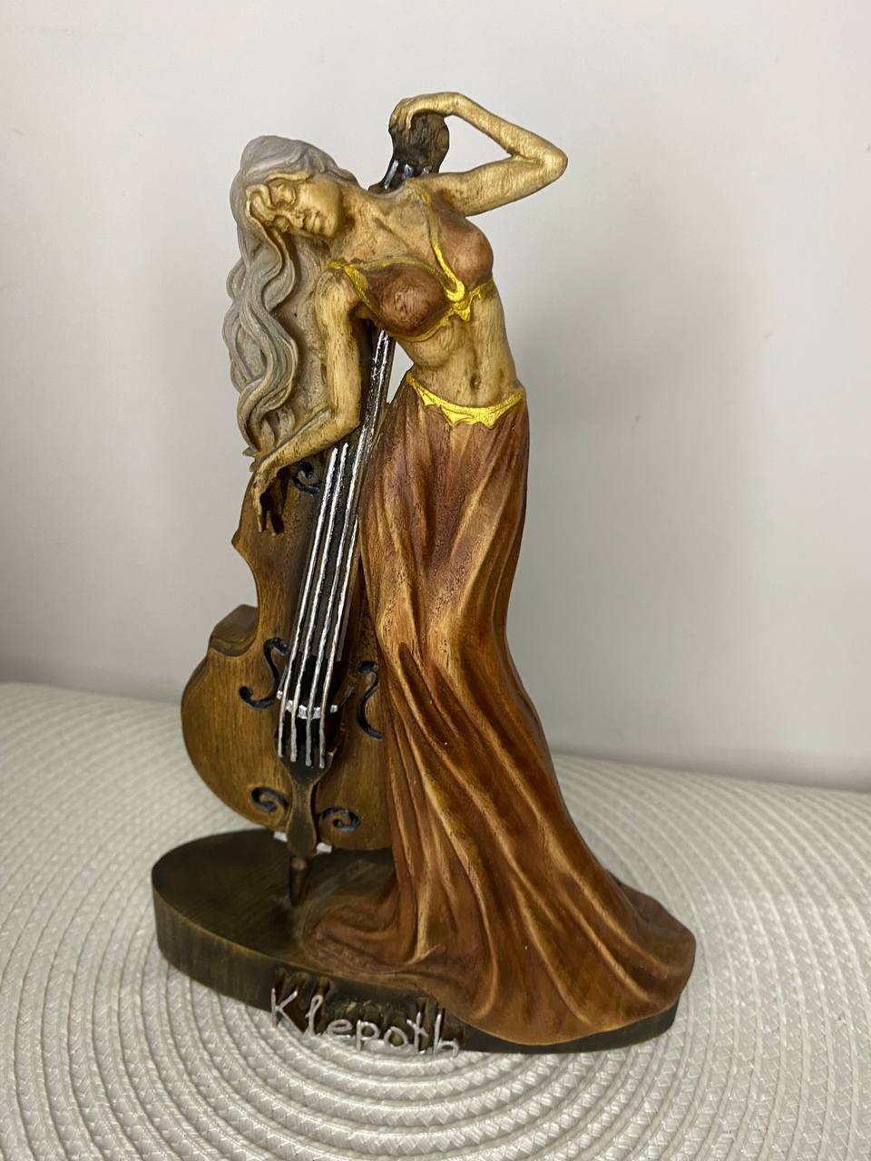Klepoth Demon Violinist Wooden Statue – Gothic Dark Fantasy Sculpture, Mystical Home Decor