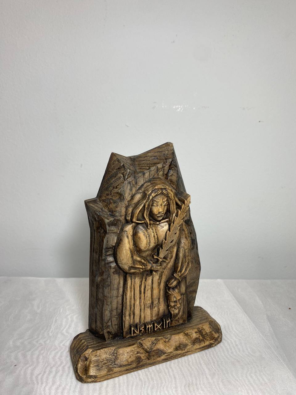 Frigg statue Wood carving Pagan goddess statue Mini altar