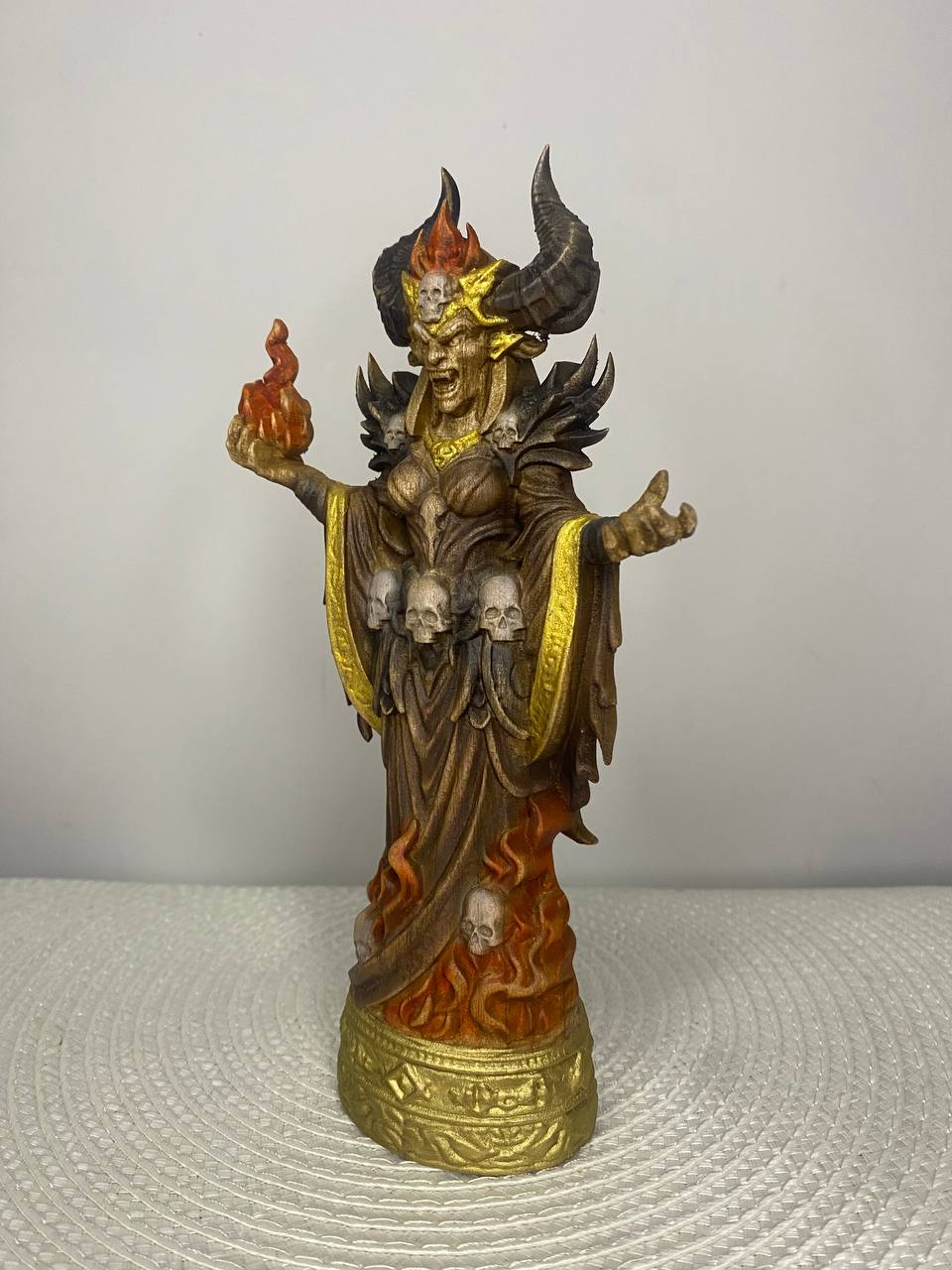 Oni Queen Statue Hand Carved  – Japanese Yokai Demoness Sculpture, Dark Fantasy Decor