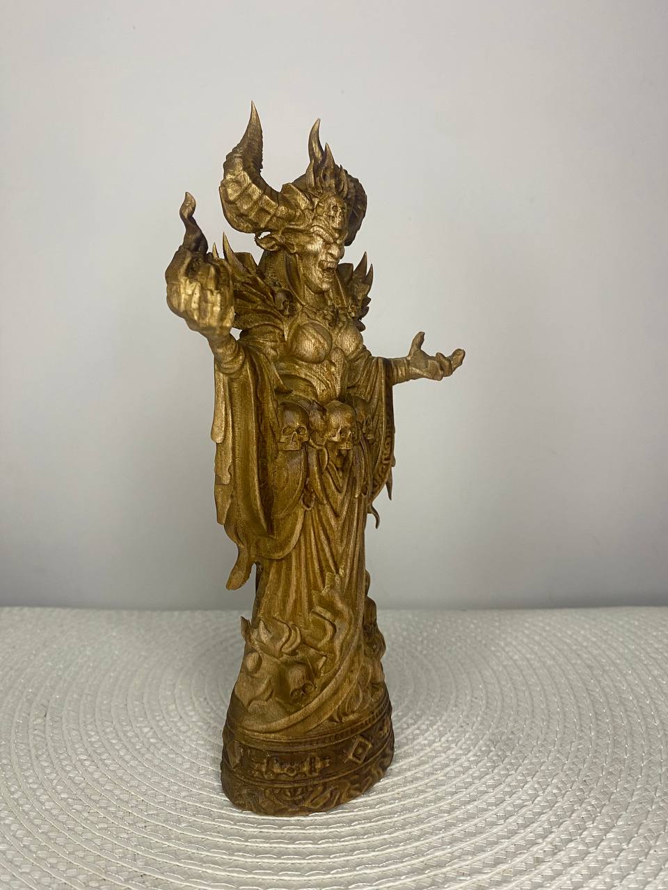 Oni Queen Statue Hand Carved  – Japanese Yokai Demoness Sculpture, Dark Fantasy Decor