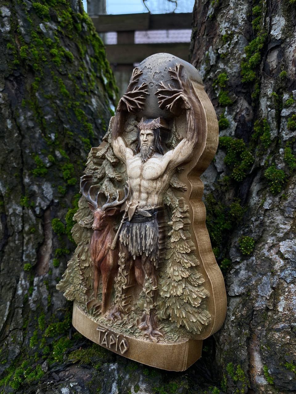 Tapio, Horned god, Lord of the forest, Norse mythology Wood carving