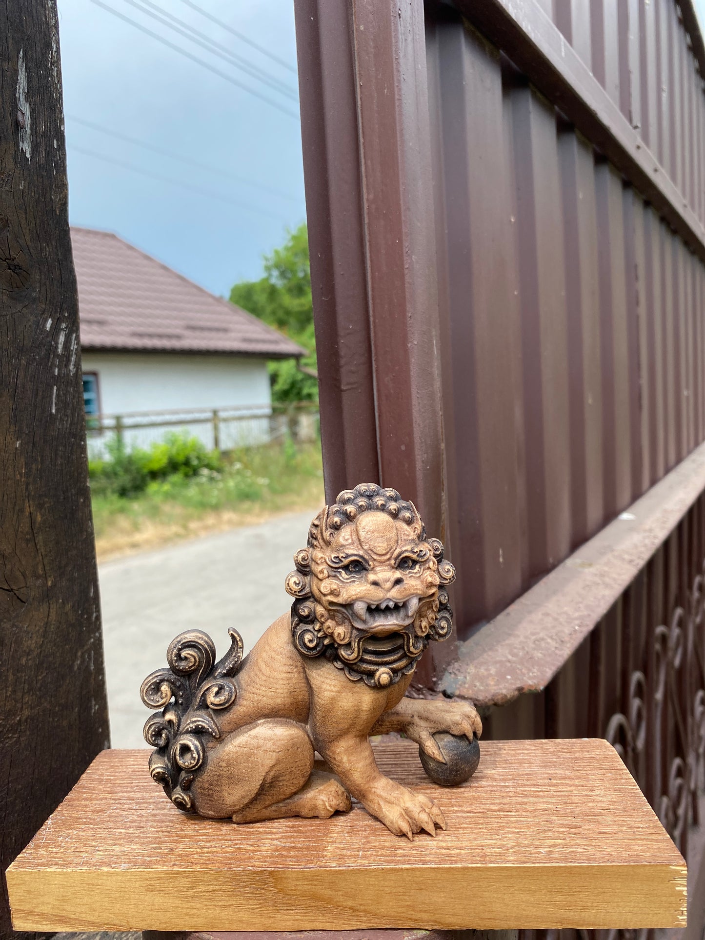 Foo dog statue Wooden foo dog Foo dogs Foo dog figurines Chinese foo dog Chinese lion Guardian lion Asian mythology Chinese décor Asian art