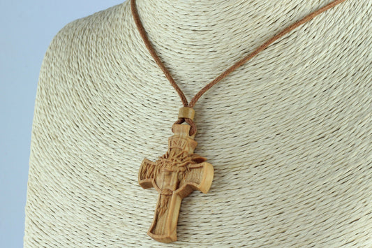 Exquisite Jesus Christ Wood Necklace | Handcrafted Pendant for Devotion