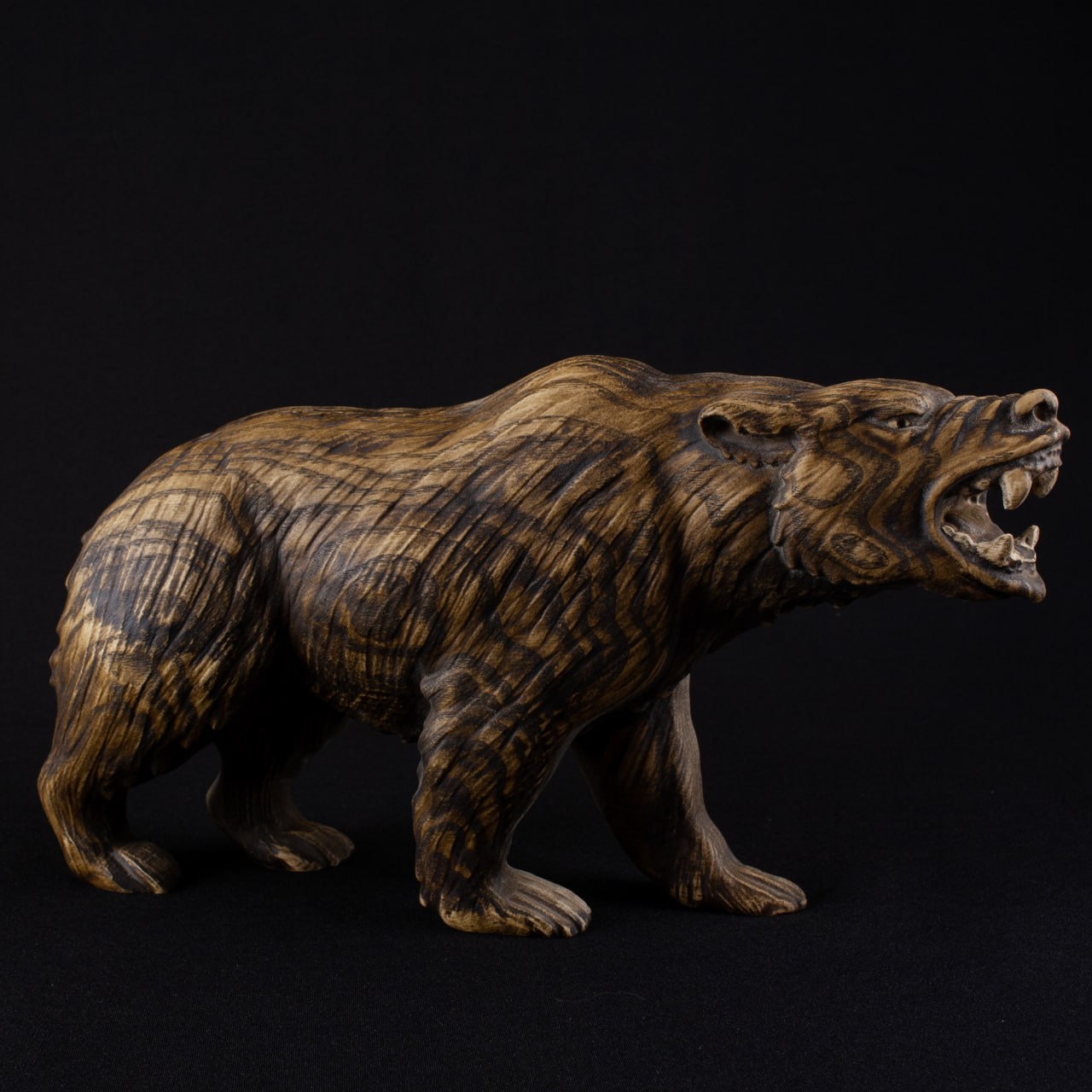 Wild Majesty: The Wooden Grizzly Bear Sculpture