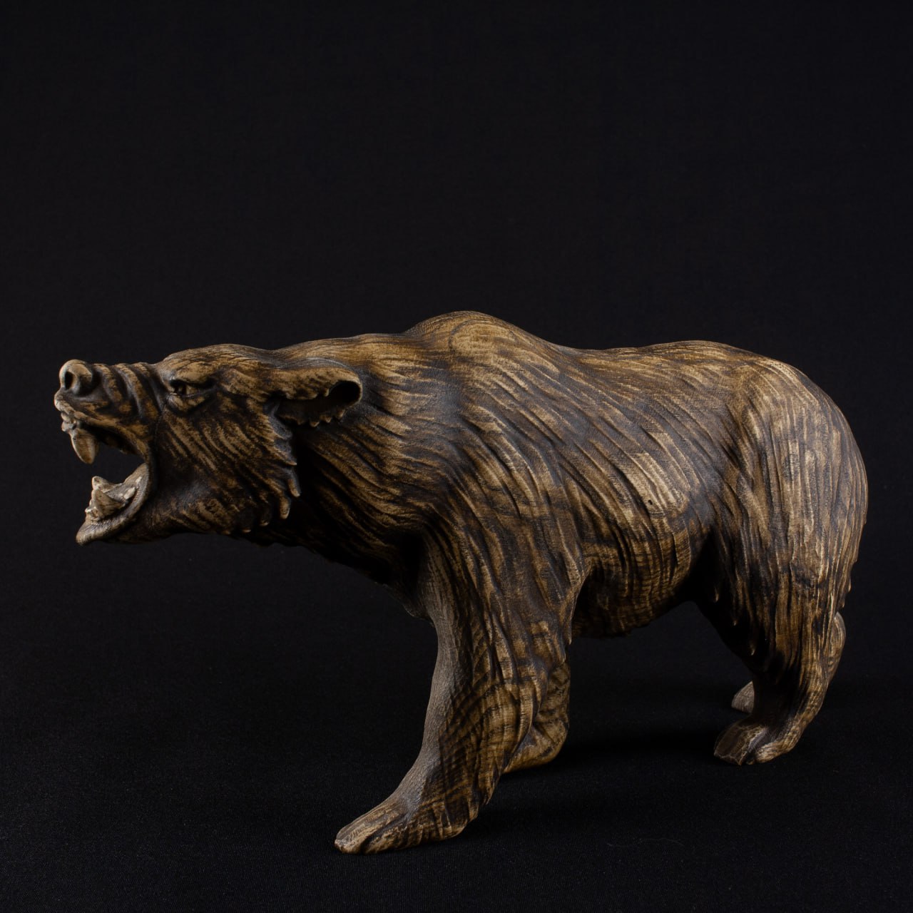 Wild Majesty: The Wooden Grizzly Bear Sculpture