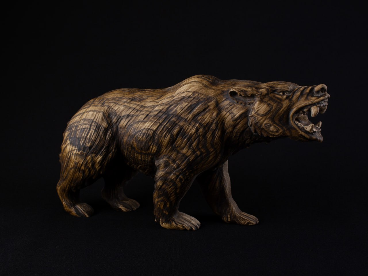 Wild Majesty: The Wooden Grizzly Bear Sculpture
