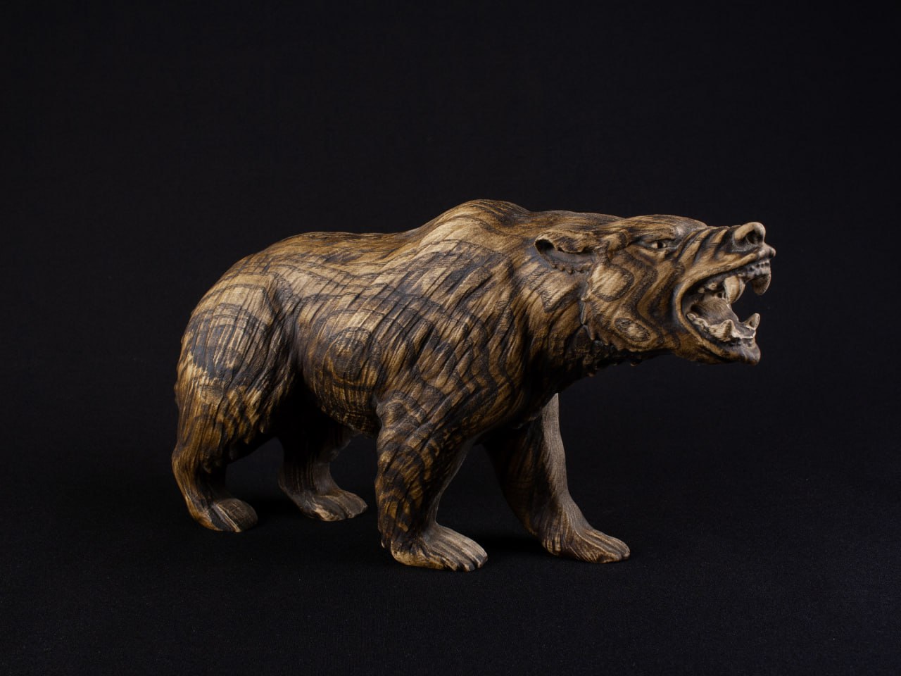 Wild Majesty: The Wooden Grizzly Bear Sculpture